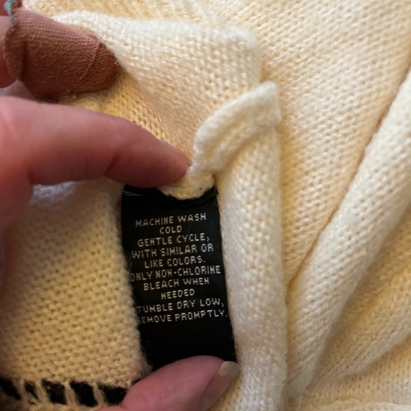 Peeking Black Cat Plus-size Sweater 1X - Picture 7 of 9